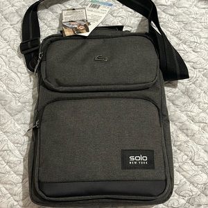 Solo New York tablet sling